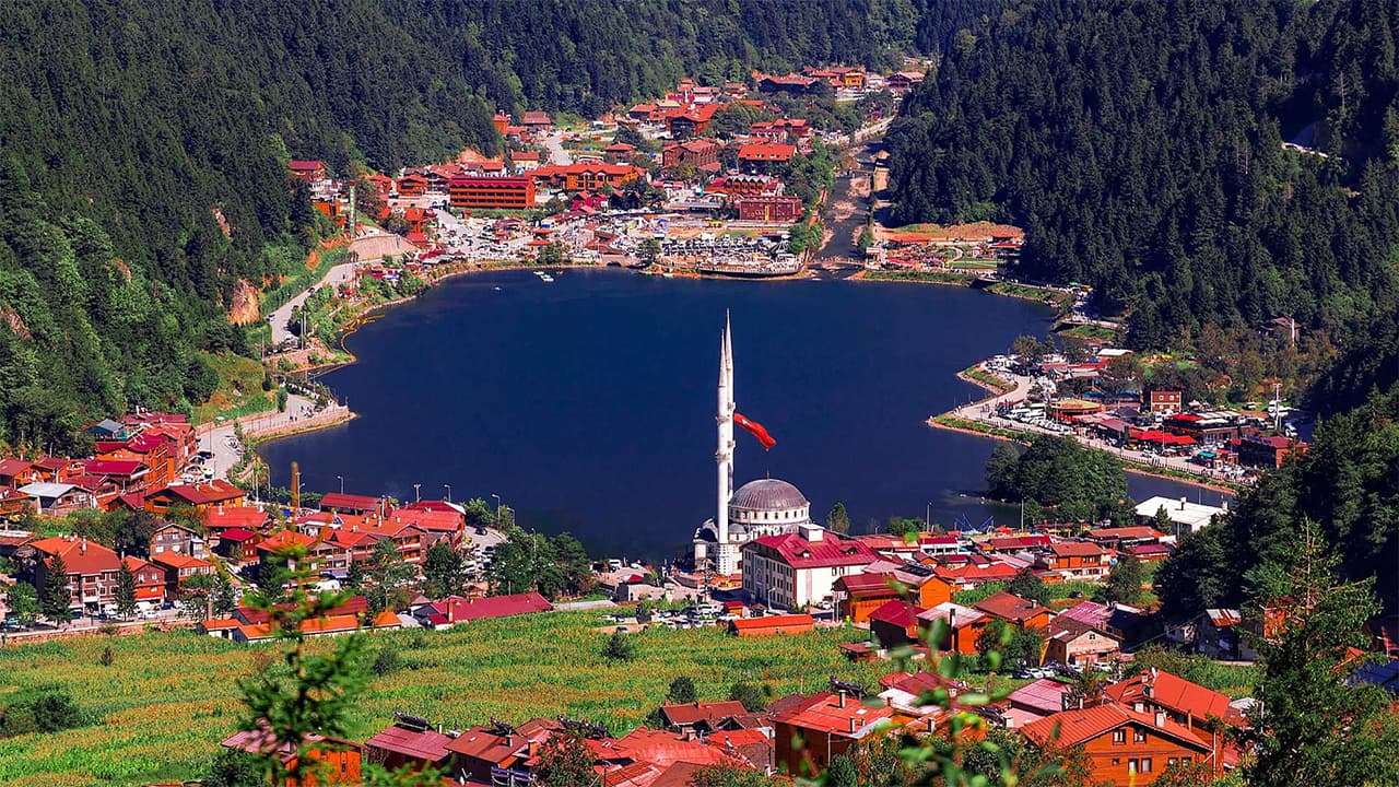 اكتشف مدن البحر الأسود - جنة تركيا البعيدة عن عيون السياحة