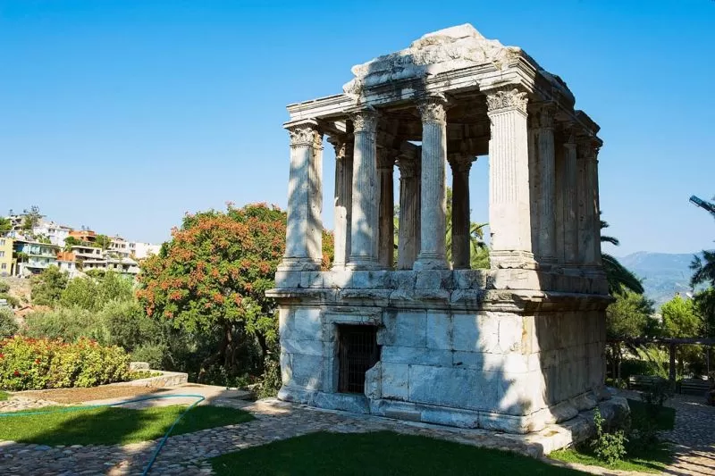 Mausoleum of Halicarnassus Tour